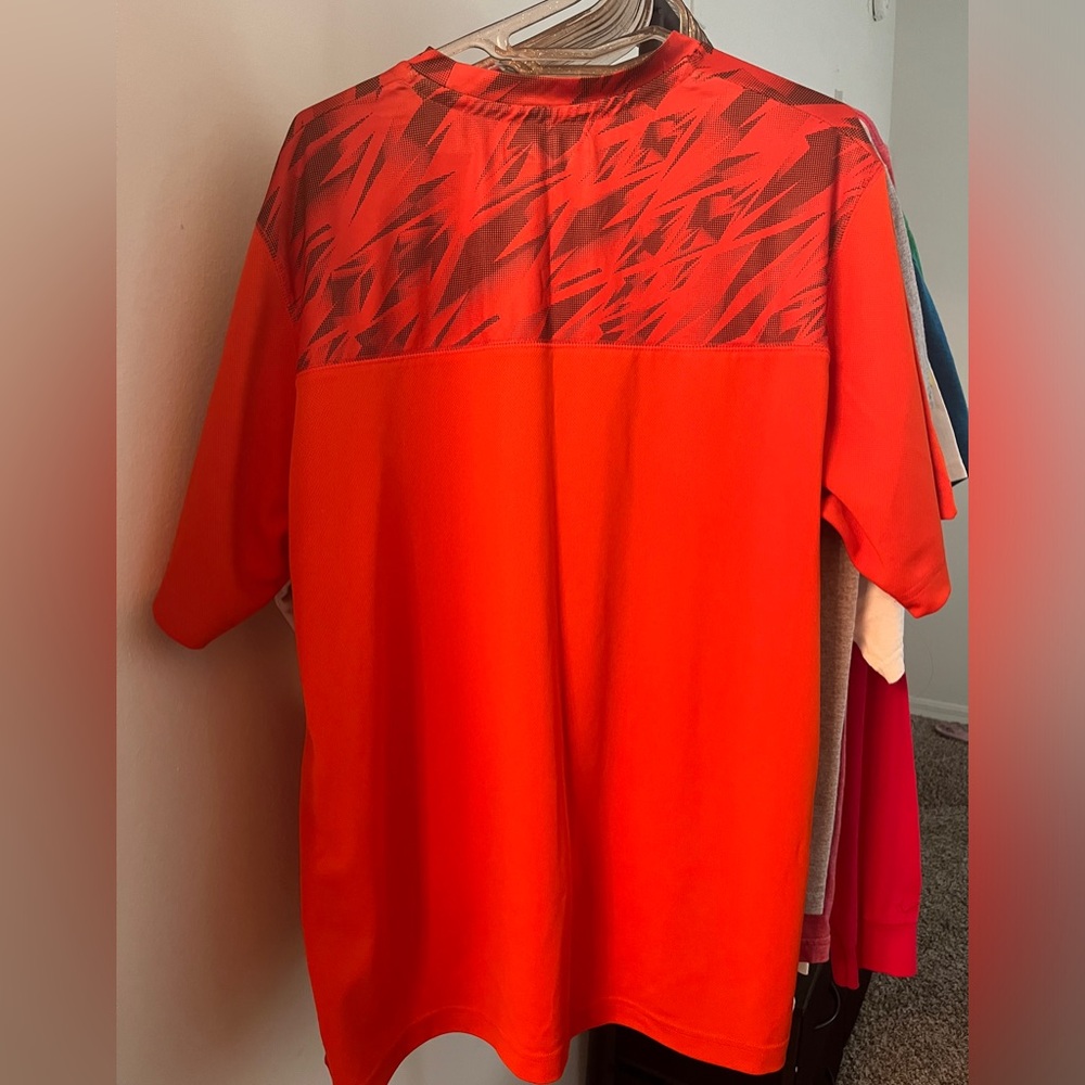 Nike - Picture 5 of 5